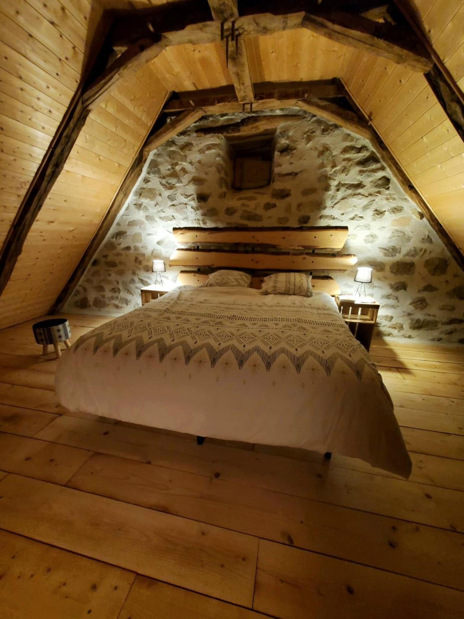 Le Petit Mars Villa Le Vaulmier Bagian luar foto